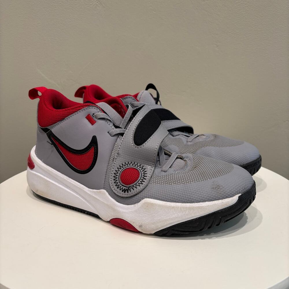 Nike Team Hustle D11 Boys Shoes Cement Grey Gym Red - Size: 7